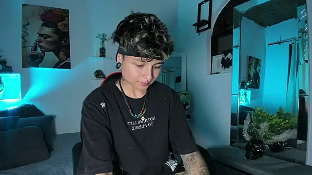 ZuryRamirez  online show from November 2025 07:14:01 PM