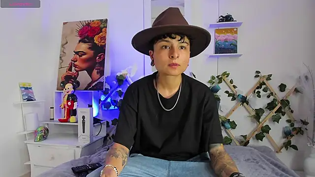 ZuryRamirez  online show from February 2025 06:12:01 PM