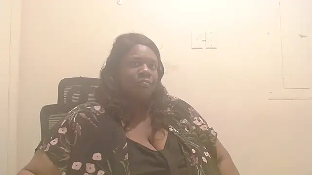 Snapshot of whitwhit86 chatting on September 2025 09:47:01 PM whitwhit86 online show from September 2025 09:47:01 PM