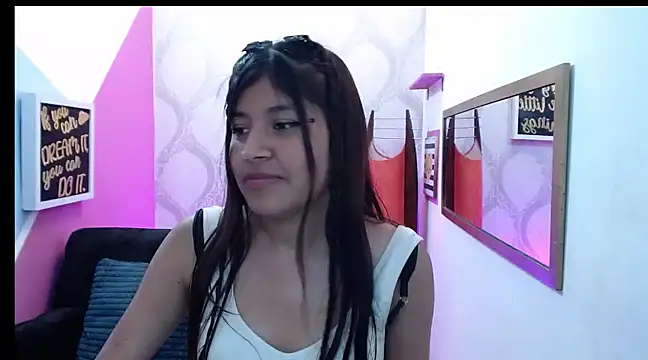 Snapshot of hanha_rossee chatting on December 2024 05:50:02 PM hanha rossee online show from December 2024 05:50:02 PM