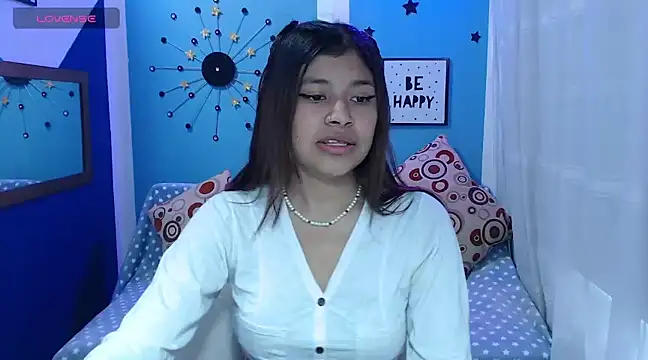 Snapshot of hanha_rossee chatting on February 2025 01:22:01 PM hanha rossee online show from February 2025 01:22:01 PM