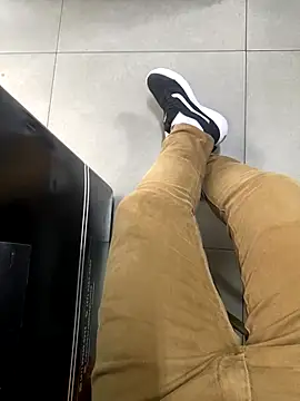 Snapshot of Hjsjsjsjjd chatting on November 2025 12:41:01 PM Hjsjsjsjjd online show from November 2025 12:41:01 PM