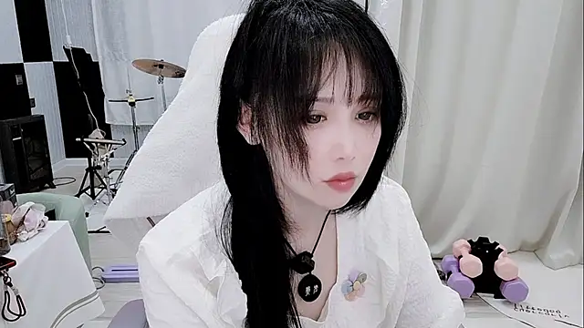 Vaness-a online show from June 2026 05:03:02 PM