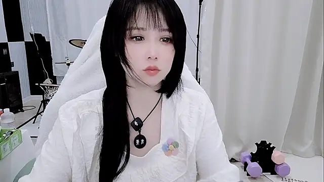 Vaness-a online show from May 2026 01:06:02 AM
