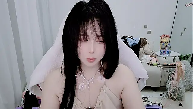 Vaness-a online show from March 2026 06:42:01 PM