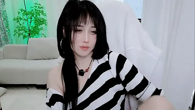 Vaness-a online show from November 2025 03:15:02 PM