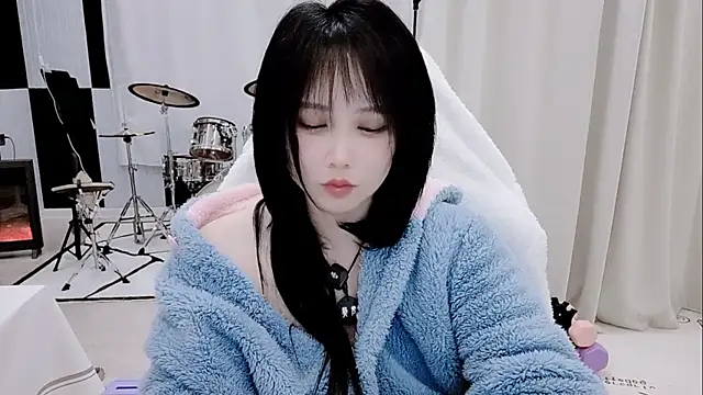 Vaness-a online show from April 2026 05:36:01 PM