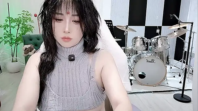 Vaness-a online show from September 2025 08:26:02 PM