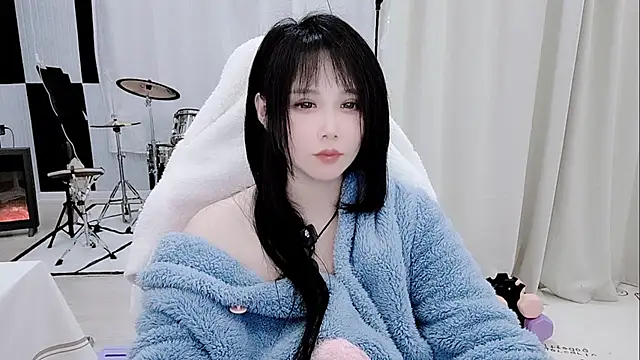 Vaness-a online show from April 2026 06:54:01 PM