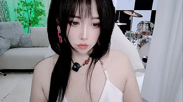 Vaness-a online show from November 2025 08:42:01 PM