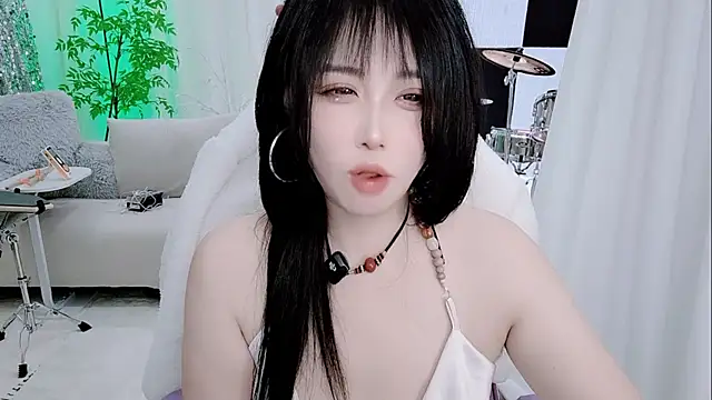 Vaness-a online show from November 2025 06:30:01 PM