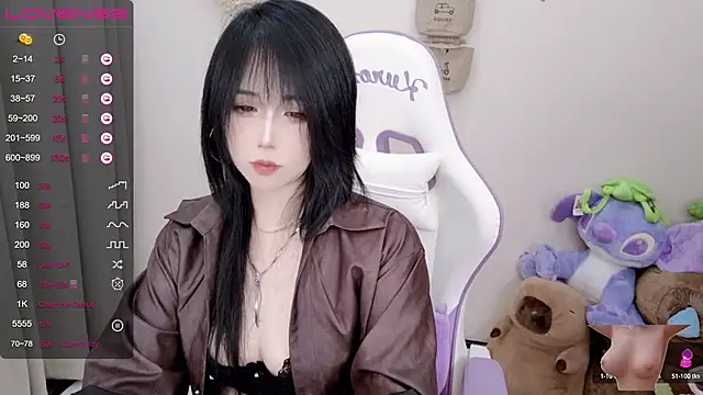 Vaness-a online show from March 2025 04:07:02 PM