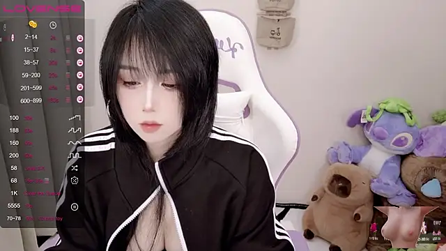 Vaness-a online show from March 2025 04:58:02 PM
