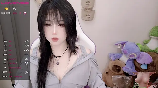 Vaness-a online show from March 2025 04:54:02 PM