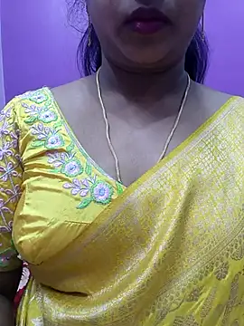 Snapshot of Vaishali90 chatting on February 2025 03:50:01 AM Vaishali90 online show from February 2025 03:50:01 AM