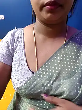 Snapshot of Vaishali90 chatting on December 2024 08:49:02 PM Vaishali90 online show from December 2024 08:49:02 PM