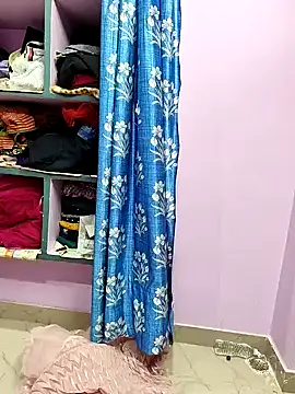 Snapshot of Vaishali90 chatting on December 2024 10:23:02 PM Vaishali90 online show from December 2024 10:23:02 PM