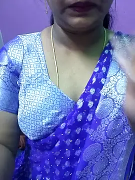 Snapshot of Vaishali90 chatting on January 2025 05:10:01 PM Vaishali90 online show from January 2025 05:10:01 PM