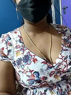 Snapshot of Vaishali90 chatting on December 2024 12:14:01 AM Vaishali90 online show from December 2024 12:14:01 AM