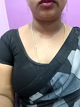 Snapshot of Vaishali90 chatting on March 2025 04:19:01 AM Vaishali90 online show from March 2025 04:19:01 AM