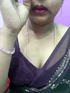 Snapshot of Vaishali90 chatting on March 2025 04:20:01 PM Vaishali90 online show from March 2025 04:20:01 PM