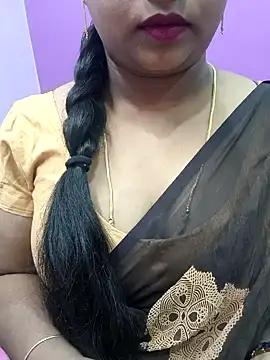 Snapshot of Vaishali90 chatting on January 2025 05:17:02 PM Vaishali90 online show from January 2025 05:17:02 PM