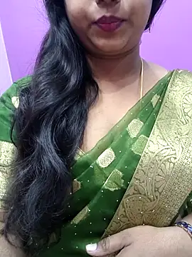 Snapshot of Vaishali90 chatting on February 2025 07:54:02 AM Vaishali90 online show from February 2025 07:54:02 AM