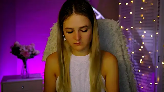 DeboraLarson online show from November 2025 08:04:01 AM