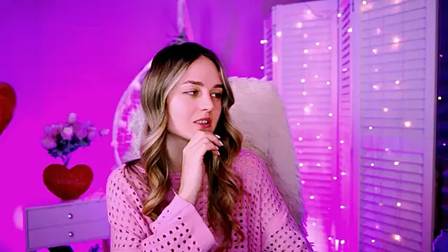 Snapshot of DeboraLarson chatting on February 2025 12:41:02 AM DeboraLarson online show from February 2025 12:41:02 AM