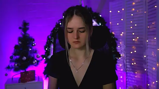 DeboraLarson online show from December 2025 03:17:01 AM