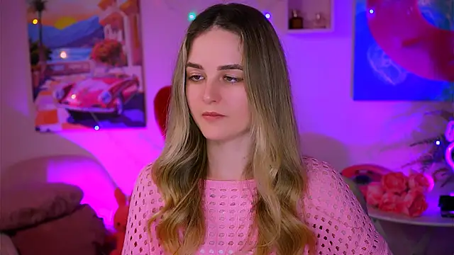 Snapshot of DeboraLarson chatting on February 2025 08:28:02 AM DeboraLarson online show from February 2025 08:28:02 AM