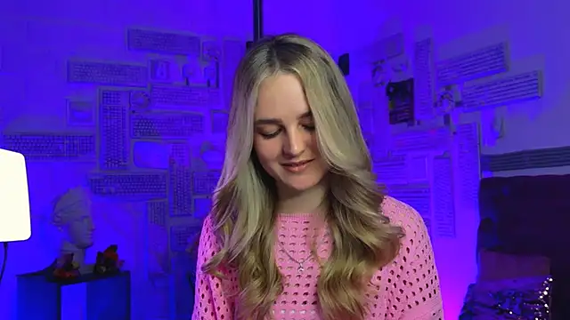 Snapshot of DeboraLarson chatting on March 2025 10:21:02 PM DeboraLarson online show from March 2025 10:21:02 PM