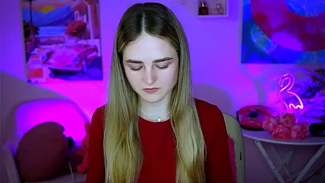 Snapshot of DeboraLarson chatting on February 2025 04:04:02 AM DeboraLarson online show from February 2025 04:04:02 AM