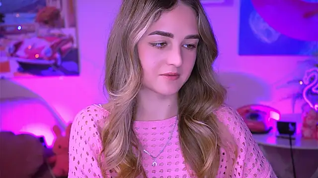 Snapshot of DeboraLarson chatting on February 2025 04:28:01 PM DeboraLarson online show from February 2025 04:28:01 PM