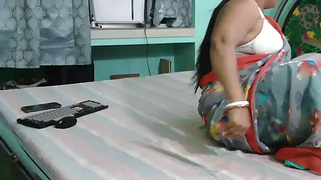 Couple For You18 online show from May 2026 06:06:01 PM