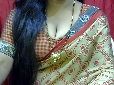 HOT-SEEMAA online show from November 2025 07:34:01 AM