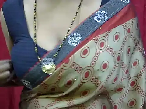 HOT-SEEMAA online show from November 2025 10:32:01 PM