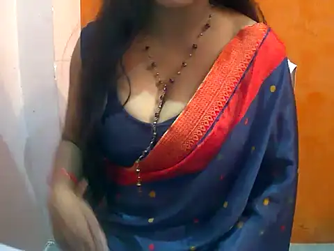 HOT-SEEMAA online show from January 2025 05:22:02 AM