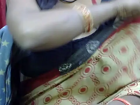 HOT-SEEMAA online show from November 2025 03:27:01 PM