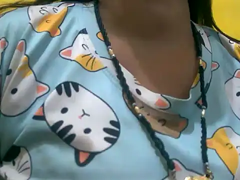 Snapshot of LOVE-SUSHILA chatting on February 2025 12:04:02 PM LOVE-SUSHILA online show from February 2025 12:04:02 PM