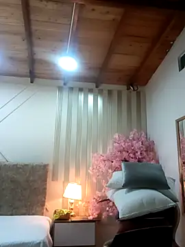 ashley  foxx  online show from January 2026 01:47:02 PM