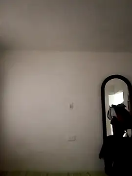 ashley  foxx  online show from January 2026 12:00:01 PM