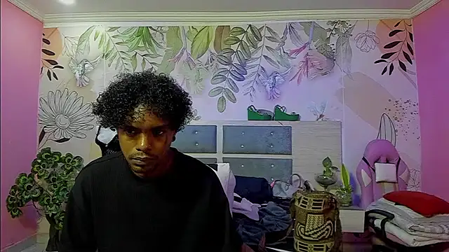 bigblackhotx1 online show from January 2026 12:52:02 PM