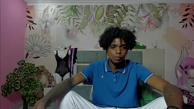 bigblackhotx1 online show from February 2026 01:08:01 PM