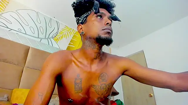 bigblackhotx1 online show from September 2025 02:46:01 PM