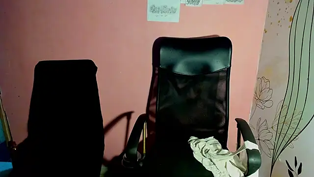 bigblackhotx1 online show from April 2026 02:41:01 AM