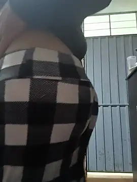 Kasandra02 online show from June 2026 07:02:02 PM