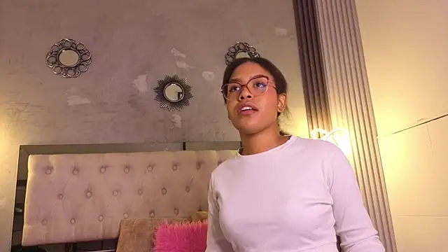 alexa andherson online show from September 2025 07:19:02 PM