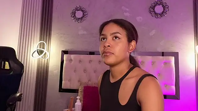 alexa andherson online show from October 2025 07:25:02 PM