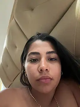 Snapshot of darsha_90 chatting on March 2026 01:54:01 AM darsha 90 online show from March 2026 01:54:01 AM